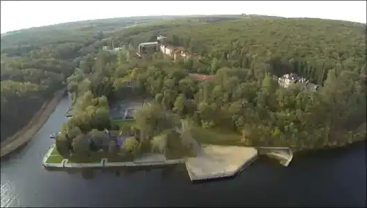 Газовик - 1