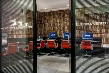Radisson Blu Edwardian New Providence Wharf, London - 33