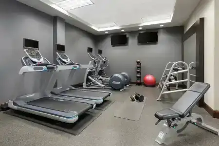 Drury Inn & Suites - 6