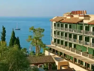 Columbia Beach Resort - 29