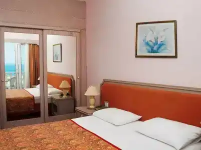 Denizkizi & Denizkizi Royal Seafront Resort & Restaurant & Beach Club - 44