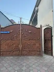 У Карины - 4