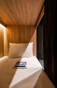 Globe Runner & Hostel - 38
