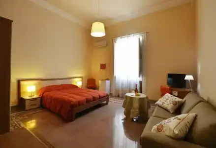 *1*7*4* Via Roma - 35