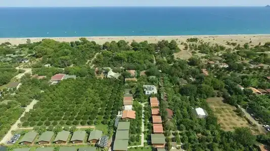 Secret Garden & Bungalows - 2