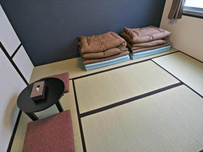 J-Hoppers Hiroshima Guesthouse - 49