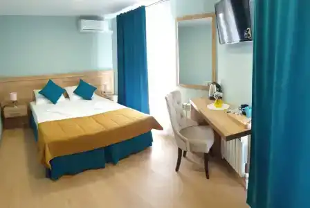 Петровский - 42