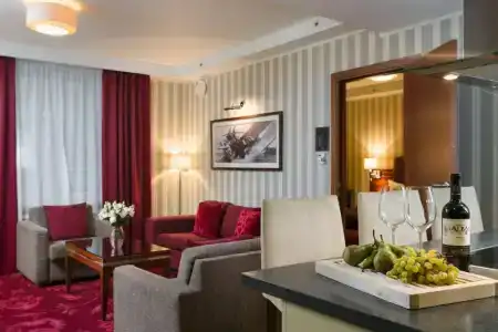 Palace Bridge Hotel - 85