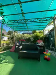 100% - 47