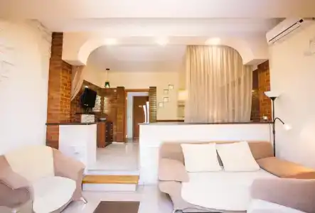 Казантипская хижина - 44