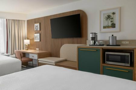Holiday Inn & Suites North Beach, An Ihg - 48