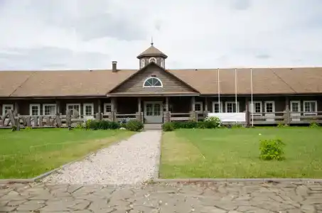 Литературный отель Арина Р в Пушкинских горах - 0