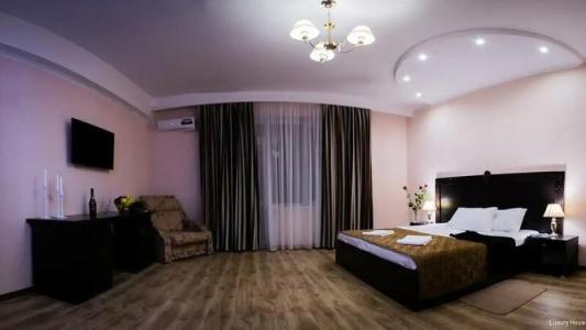 Luxury House - 49