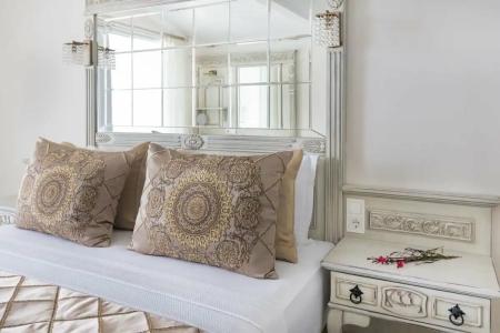 Losta Sahil Evi - Adults Only +12 - 17