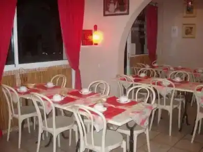 Hôtel Orange Marine - 9