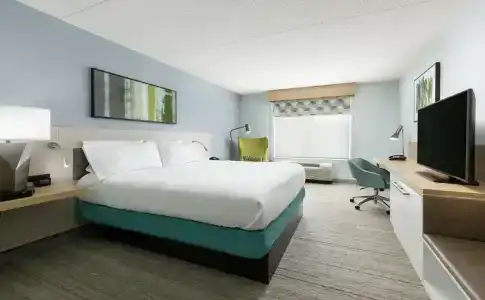 Drury Inn & Suites - 44