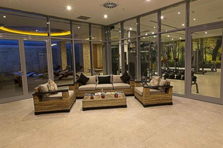 Ramada & Suites by Wyndham İstanbul Ataköy - 46