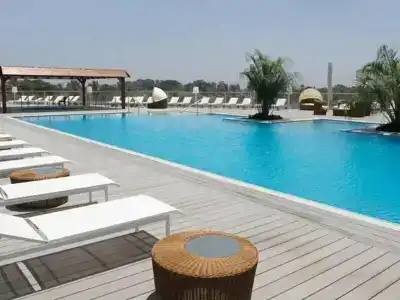 Ramada & Suites by Wyndham Netanya - 40