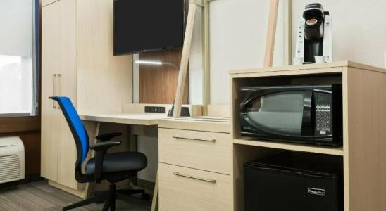 Holiday Inn Express & Suites - Nearest Universal Orlando, an IHG - 57