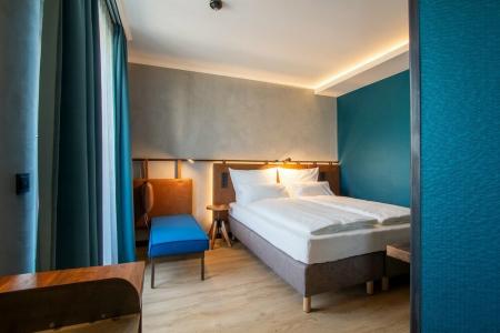 Unsöld's Factory - 31