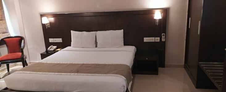 The Curzon Court - 41