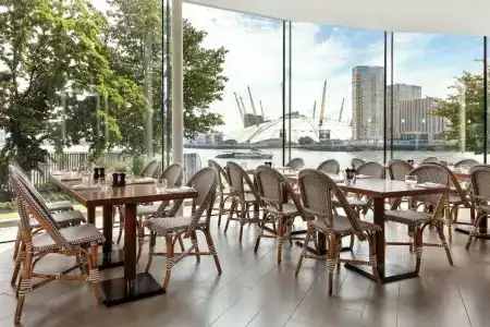 Radisson Blu Edwardian New Providence Wharf, London - 9