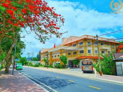 Tan Son Nhat Con Dao Resort - 11