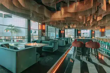 Crowne Plaza - 20