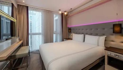 Holiday Inn Berlin-Alexanderplatz, an IHG - 2