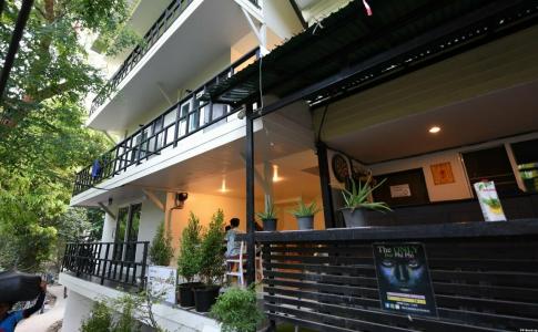 Kitty Guesthouse - 1