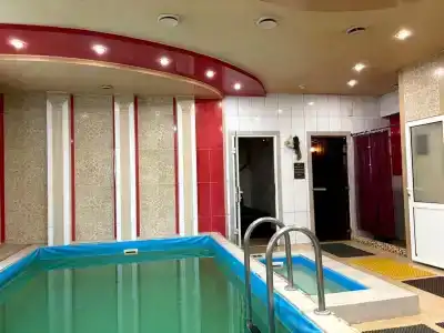Plaza - 32
