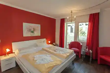 Im Schwedischen Hof - 3