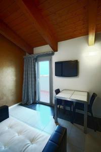 Atmosphere Suite - 19