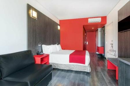 Ramada Encore by Wyndham Queretaro - 33