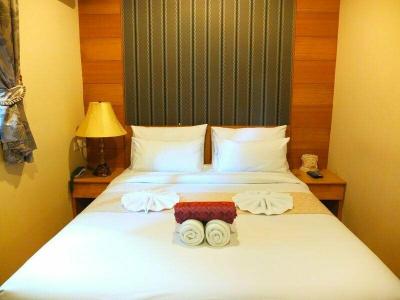 Baan Term Fun Saen Suk - 36