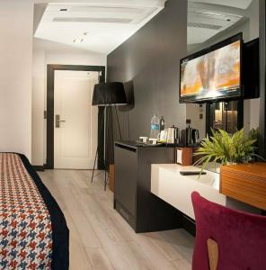 La Vita Suites - 22