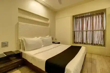 Mumbai House-Juhu - 35