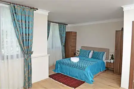 Sphendon - 27