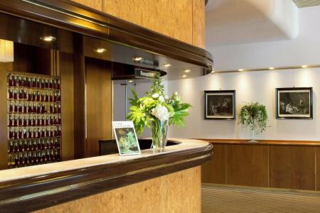 Starhotels Cristallo Palace - 8