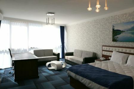 Business Grand - 23