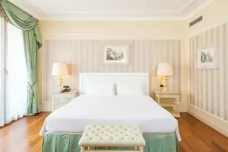 Royal Carlton - 40