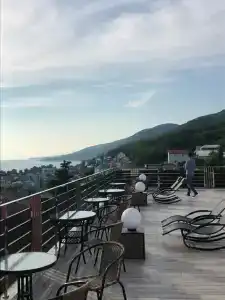 L-hotel - 1