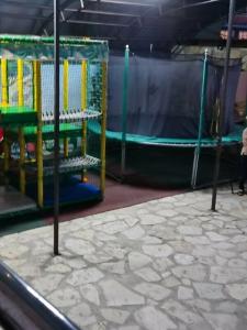Yanakis - 38