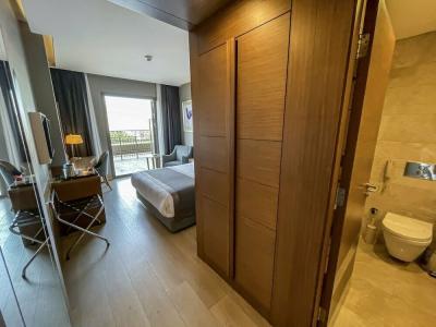 Holiday Inn Bursa - City Centre, An Ihg - 33