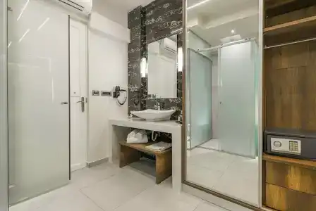 Litore Luxury Living - 9