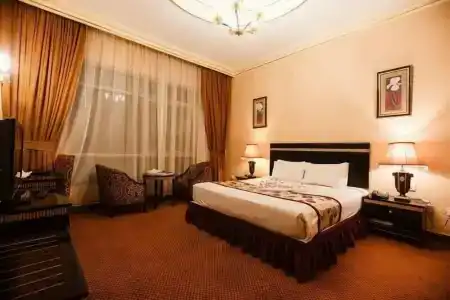 Ewan Sharjah - 1