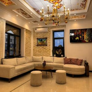 Shahristan Art Boutique - 19