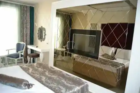 Zade - 45