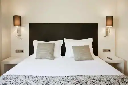 Up Suites Bcn - 26