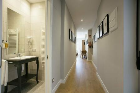 Legazpi Doce Studios Suites - 17